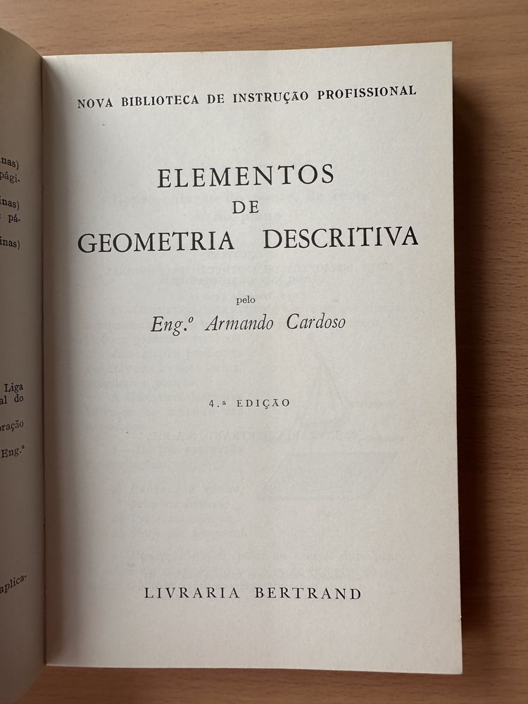 Livro “Elementos de Geometria Descritiva”