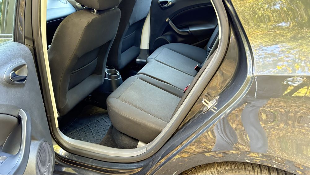 Ibiza  2009r 1.4 niski przebieg