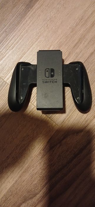 Продам геймпад HORI. Switch Joy-Con Grip,