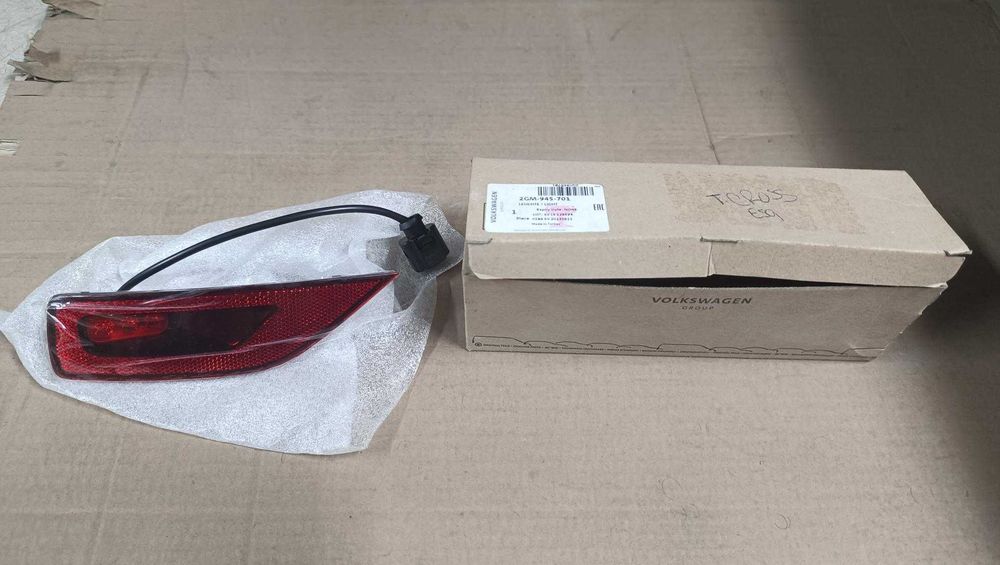 Refletor esq VW T-Cross 2019 40€