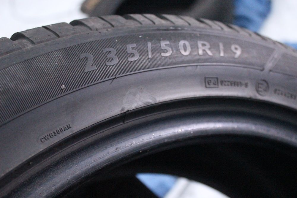 235-50-R19 DUNLOP SP WINTER зимняя резина шины  2 штуки GERMANY 2022