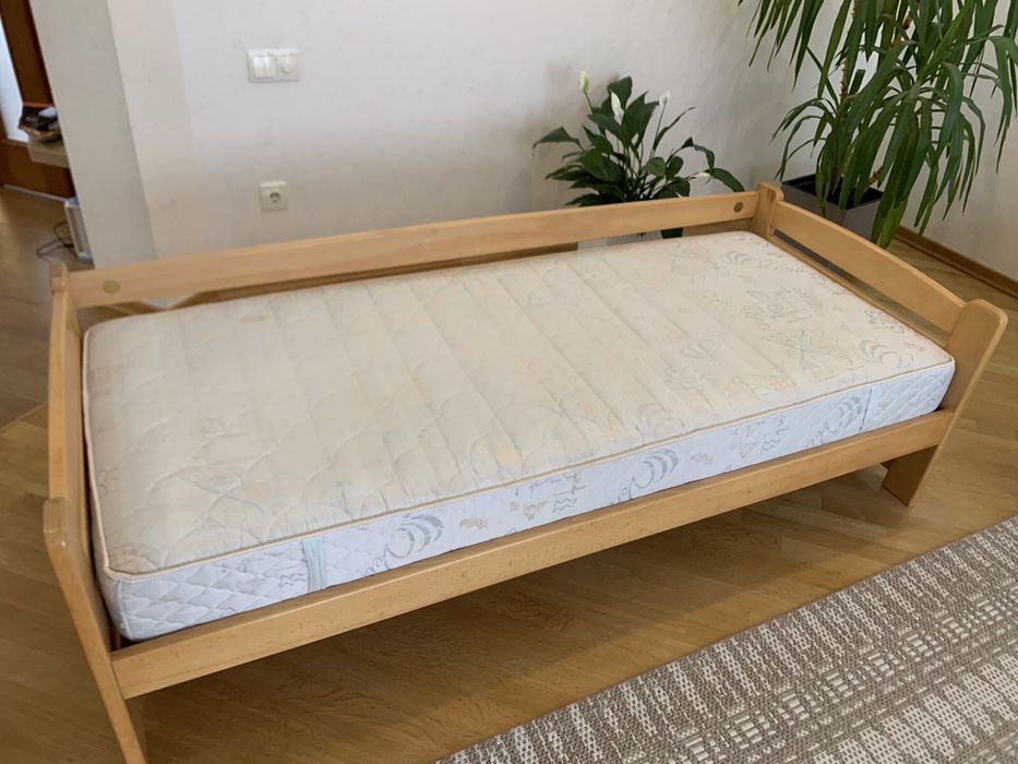 Продам кровать в добром стані