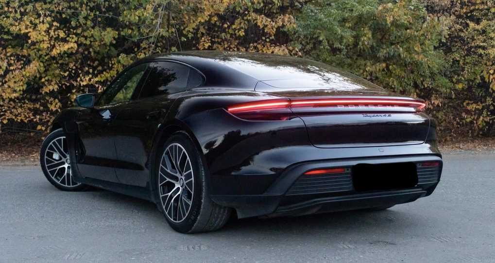 Porsche Taycan 4S 2021