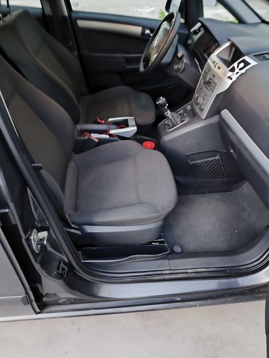 Зафіра Б 1.6(2009) 7 місць