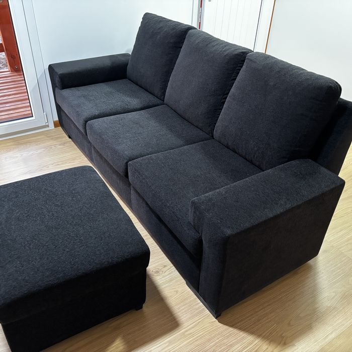 Sofa com apoio para pés novo