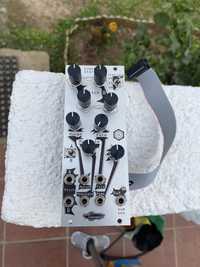 Loquelic Iteritas Noise Engeneering - Oscilador Eurorack