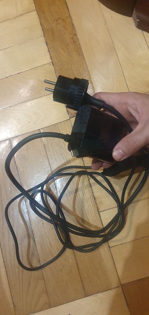 Оригінальний блок живлення на 65Ват від Hewlett-Packard - hp usb-c 65w
