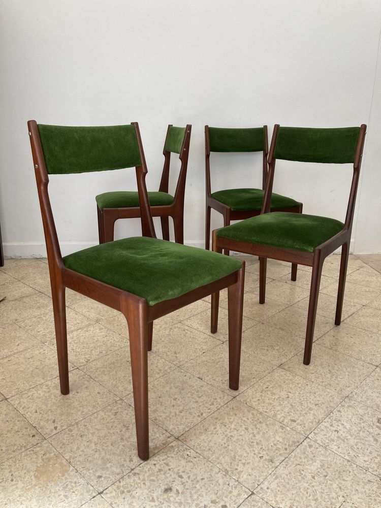 Set of 4 vintage chairs, Portugal 1960s.