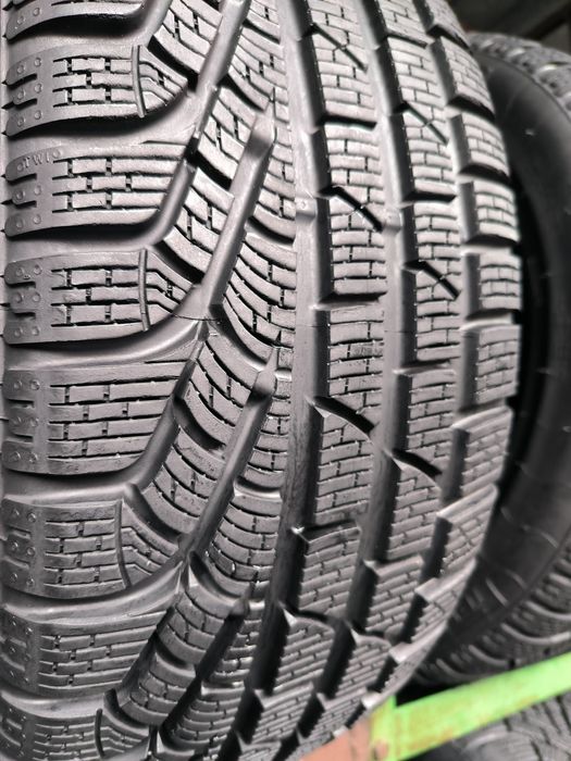 Opony zimowe 18 Pirelli Winter Sottozero 235/45 18