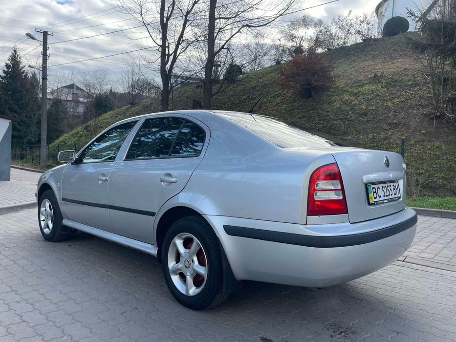 Szkoda octavia tur