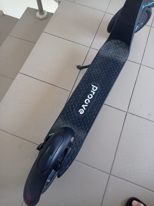 Електросамокат proove