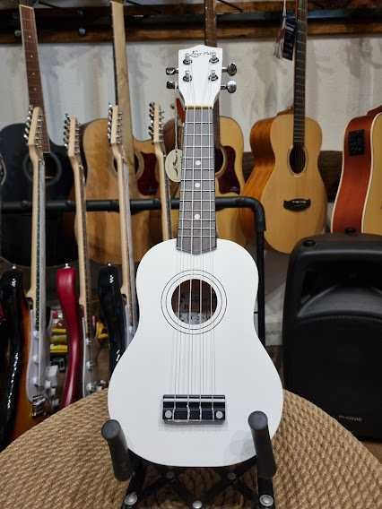 Ever Play Rainbow UC21SM+ WH drewniane ukulele sopranowe UC-21-SM