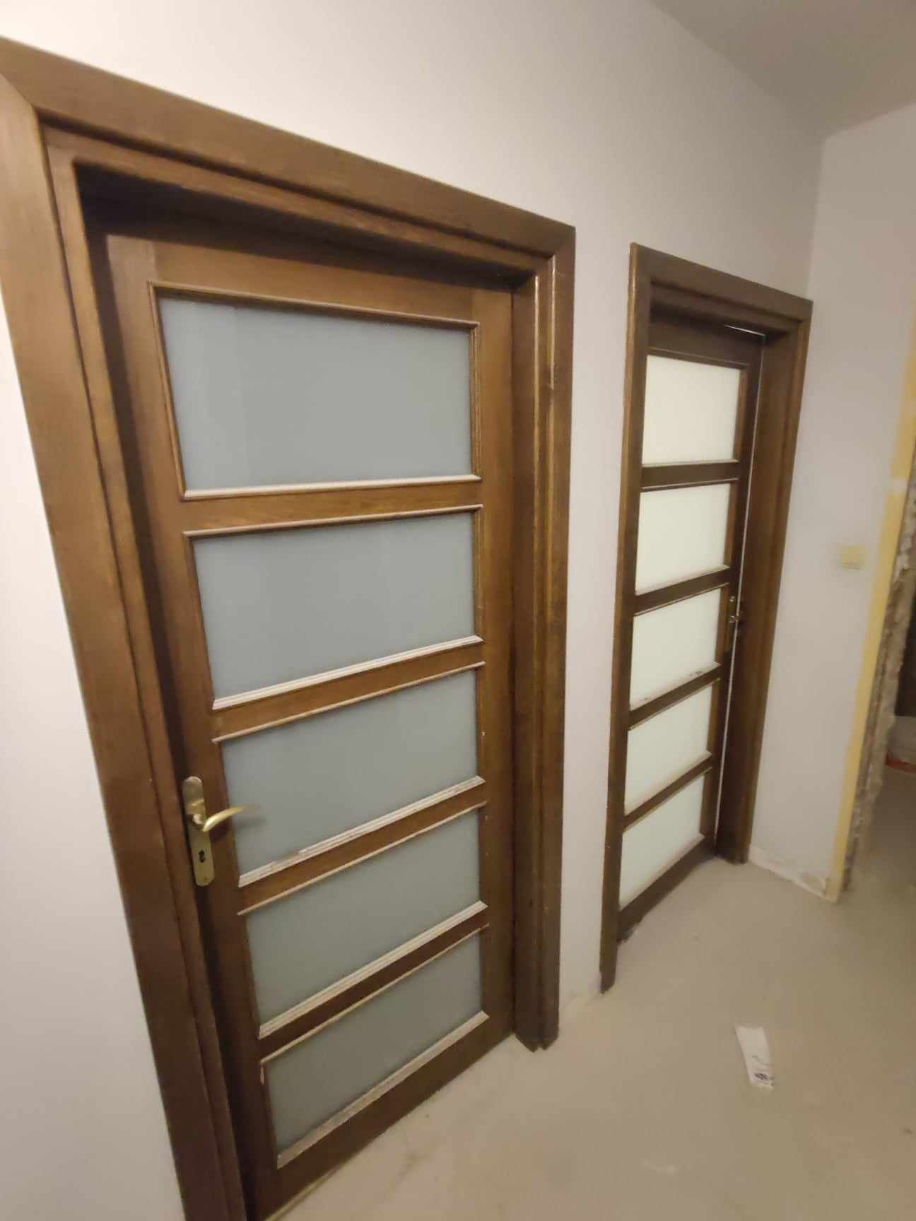 Drzwi drewniane 200/80 z przeszkleniem