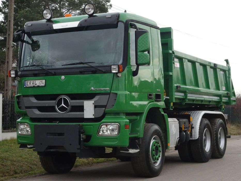 Mercedes-Benz Actros 6x4 2644 Hydroburta wywrotka Carnehl kipper trzystronny z Niemiec