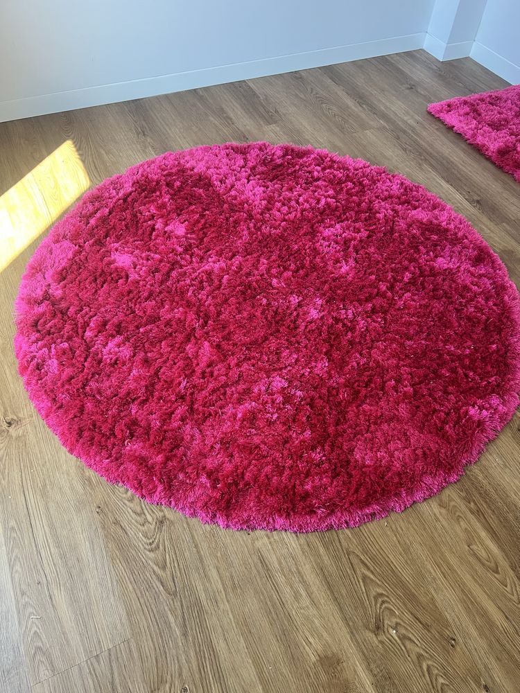 Carpete redonda rosa