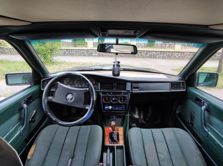 Продається легенда 90-х Mercedes 190