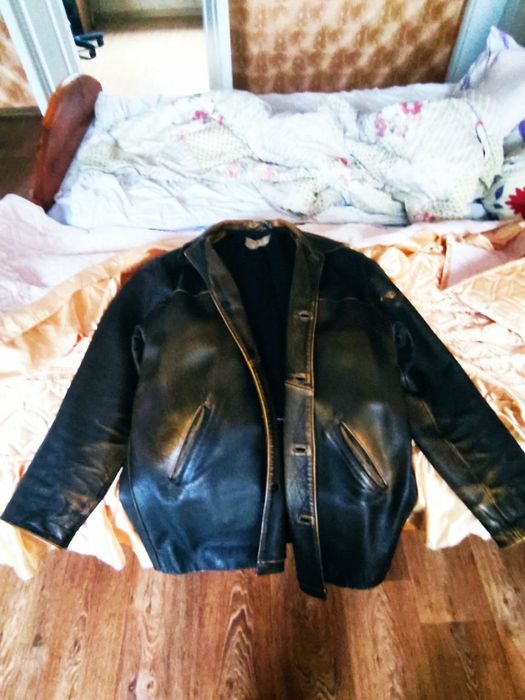 Продам шкіряну куртку