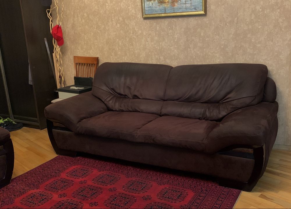 Диван и кресло доя гостинной