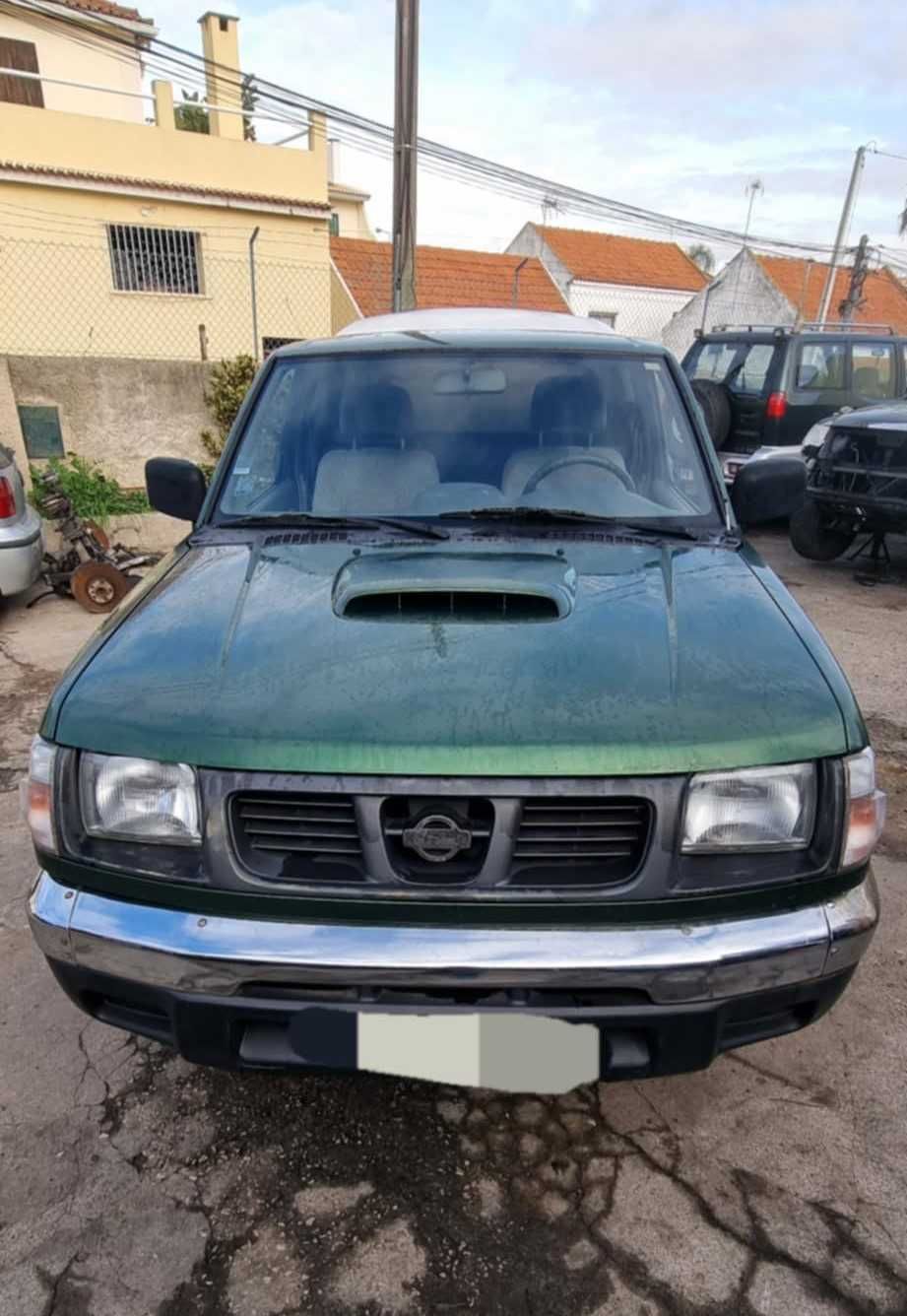 Nissan Navara d22 2.5td para Peças