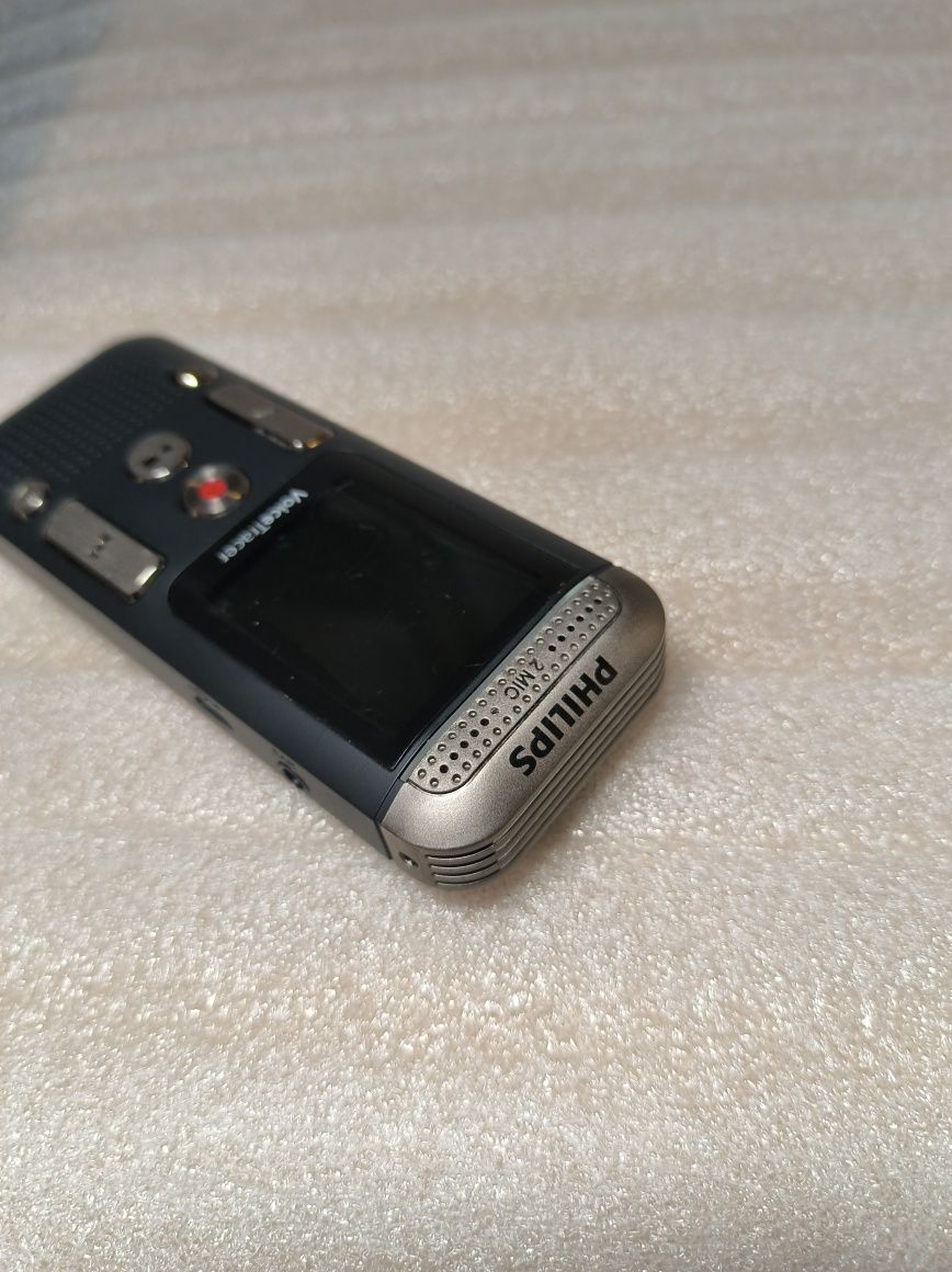 Цифровий диктофон Philips DVT 2510