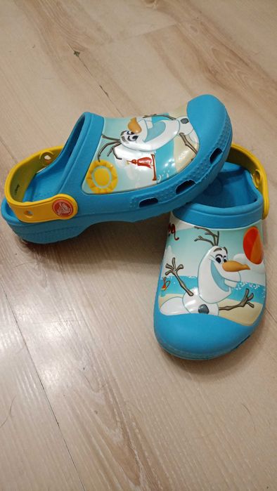 Крокси,аква шузи crocs олаф холодне серце 13 р.32р