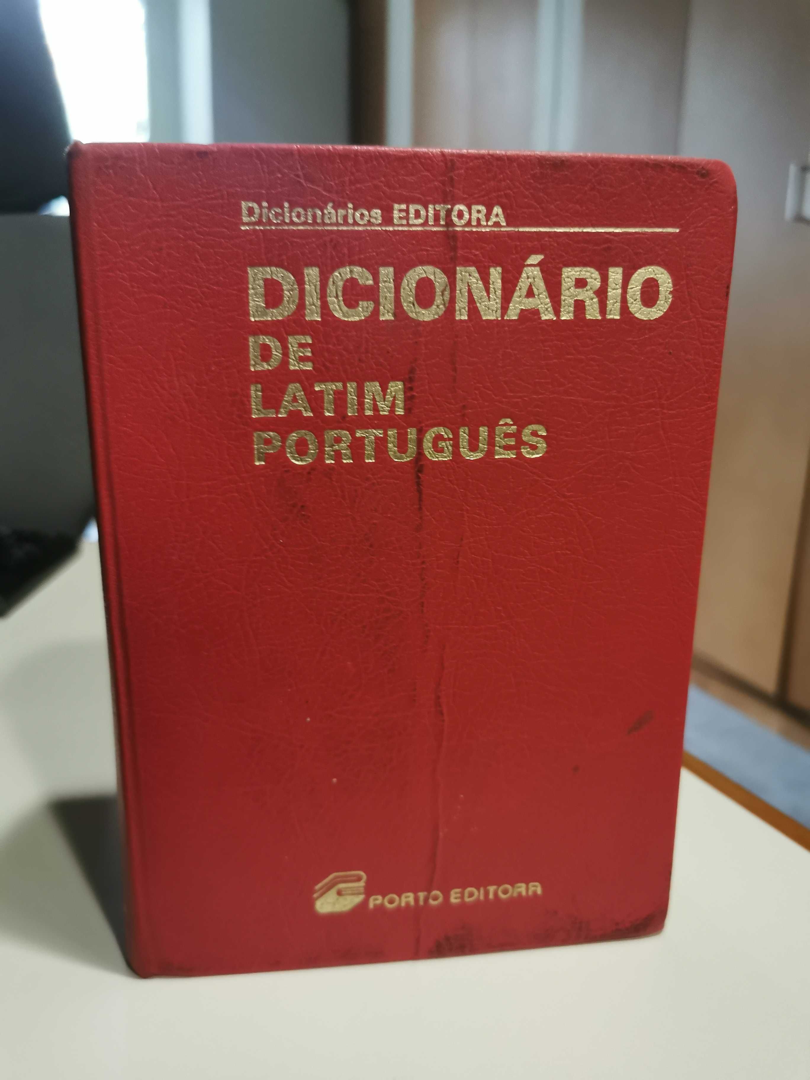 Dicionários / Livros