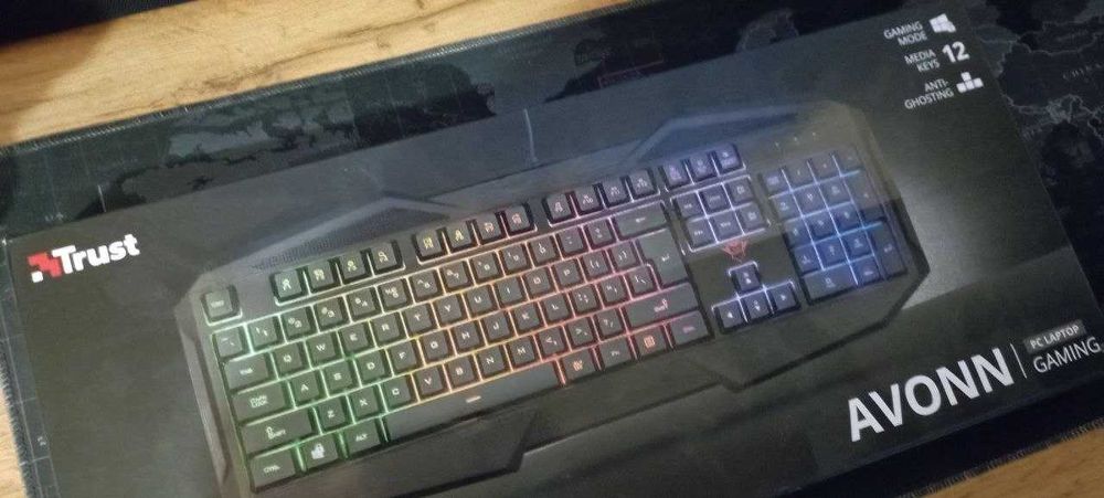 Ігрова клавіатура з підсвіткою  • Trust GXT 830 Avonn Gaming Keyboard
