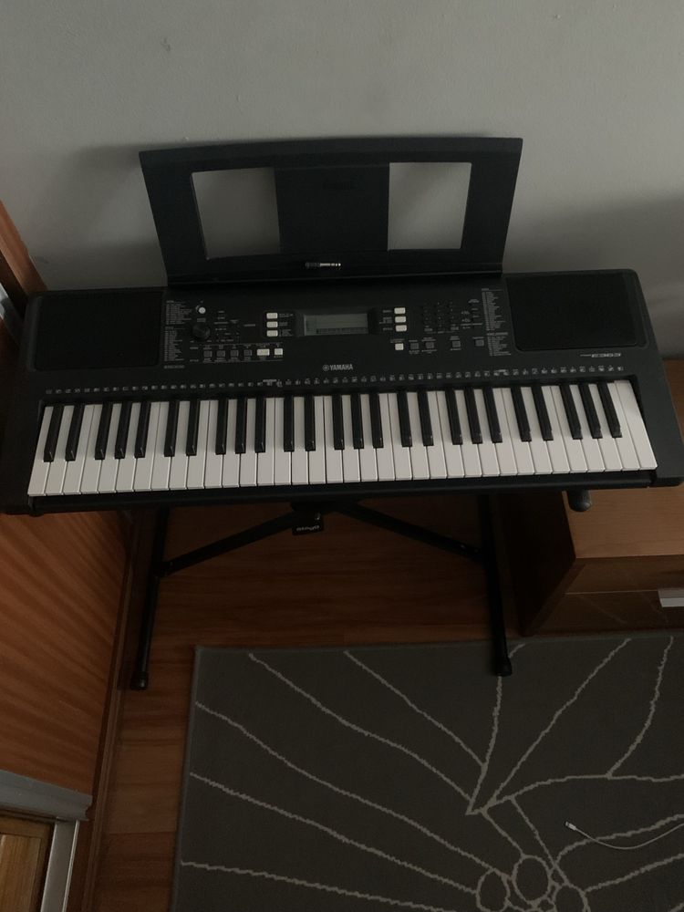 Piano / Teclado psre363