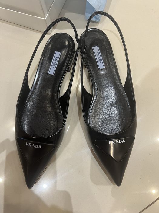 Туфлі човники  Prada