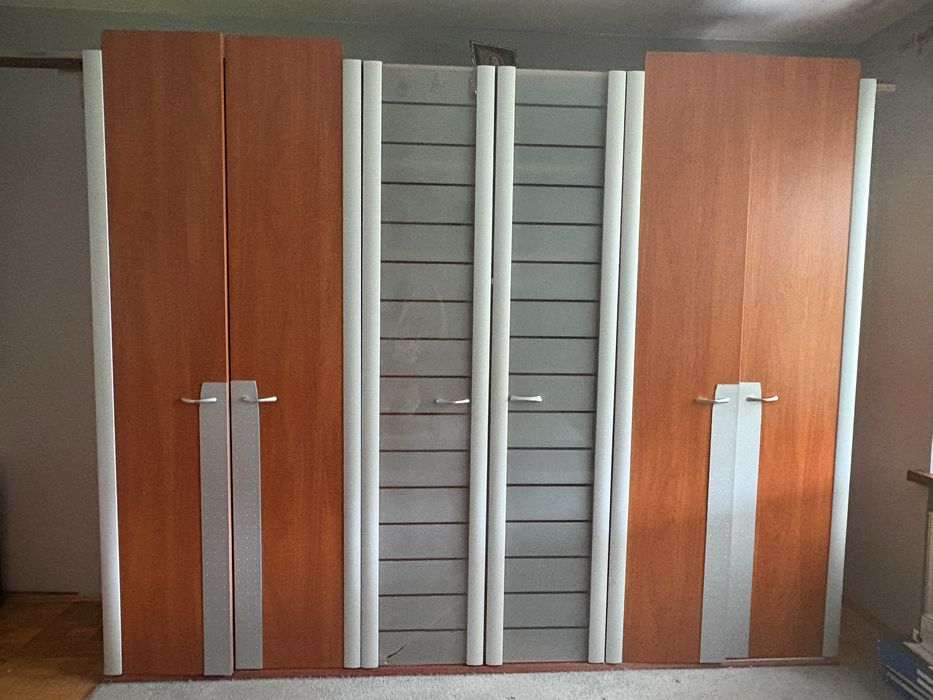Zestaw mebli do sypialni (3-cz. szafa + komoda + łóżko)