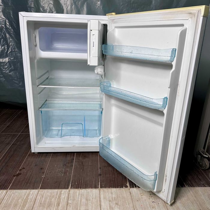Холодильник SATURN ST-CF2952 продаю