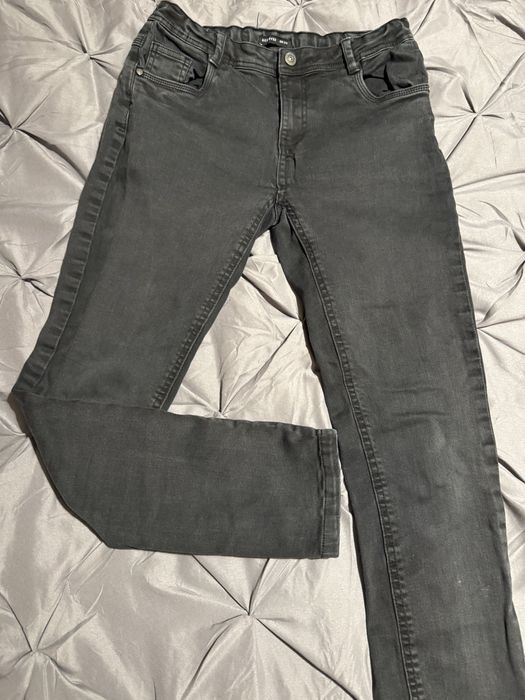 Spodnie jeans Reserved