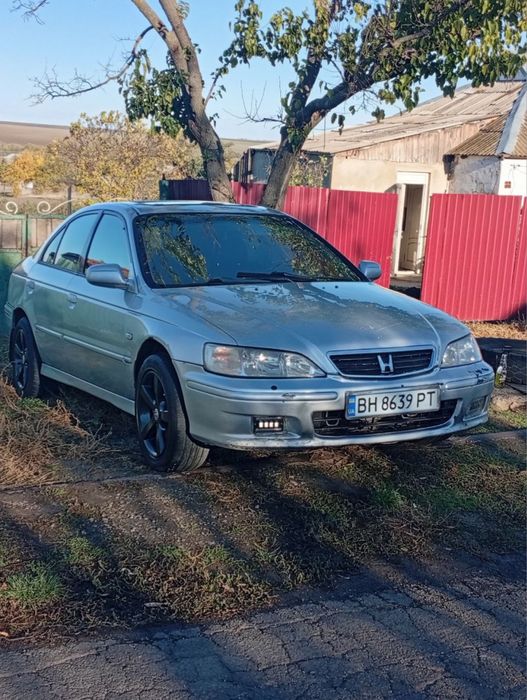 Продам хонду акорд
