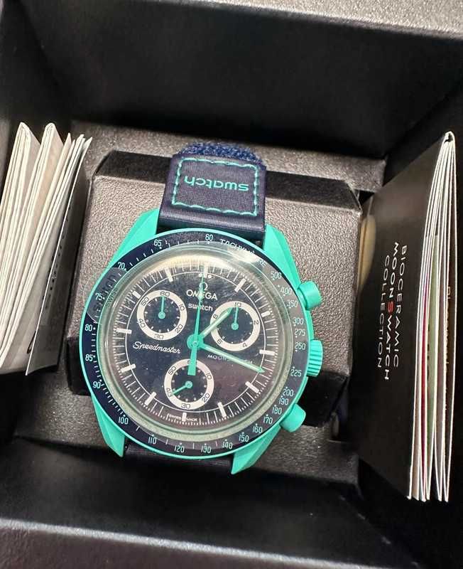 Omega x Swatch SO33L103 – Światło Północy