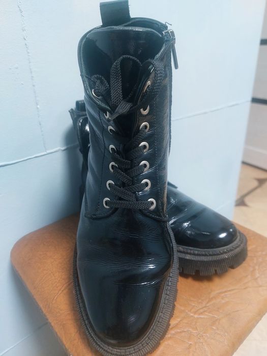 Ботинки лакові натуральні