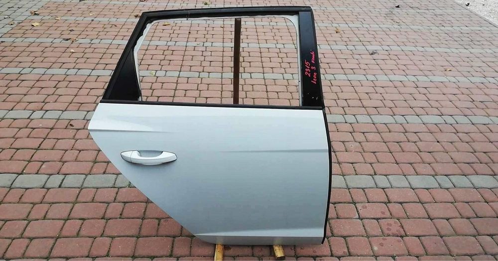 Drzwi tył tylne tylnie SEAT LEON 5F III FR kombi PRAWE 5F9 12- 2012- 2013-2014-