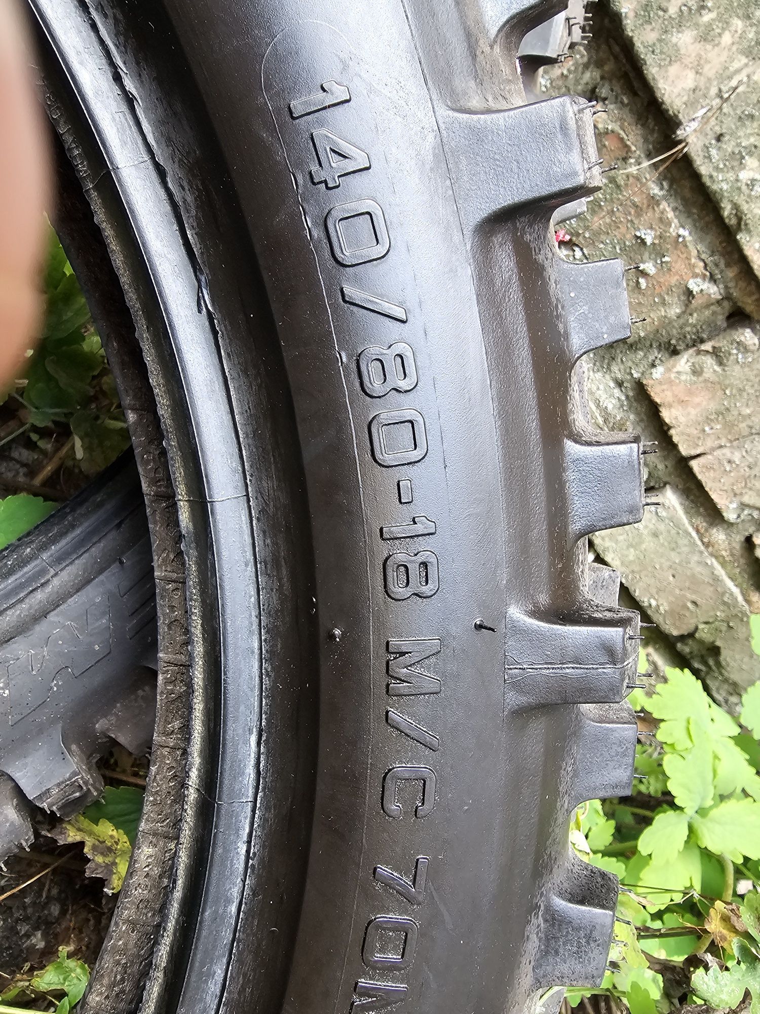 140/80 r18 metzeler 90/90 r21