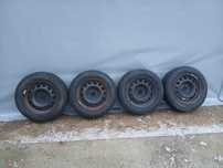 Koła zimowe 195/65/15 Peugeot rostaw śrub 4x108