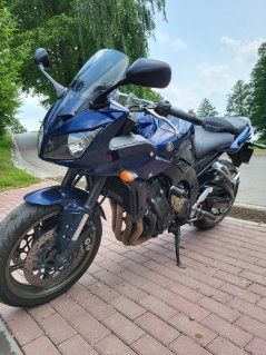 Motocykl Yamaha FZ1