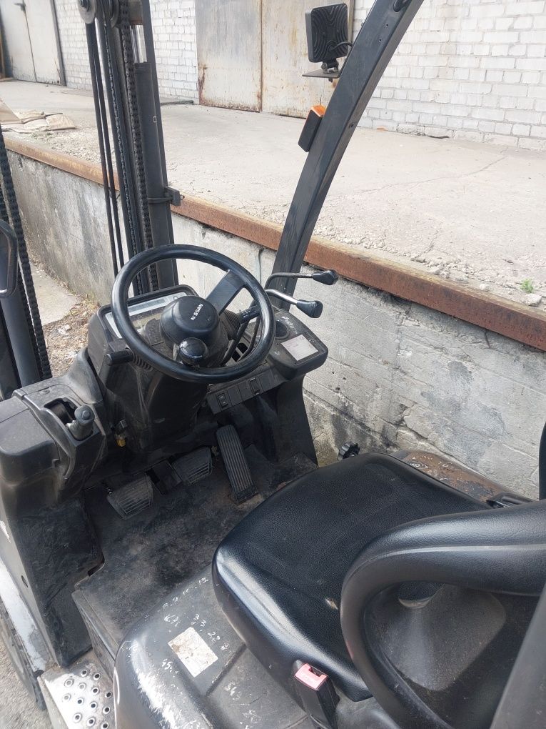 Wózek widłowy LPG  Nissan 1500kg