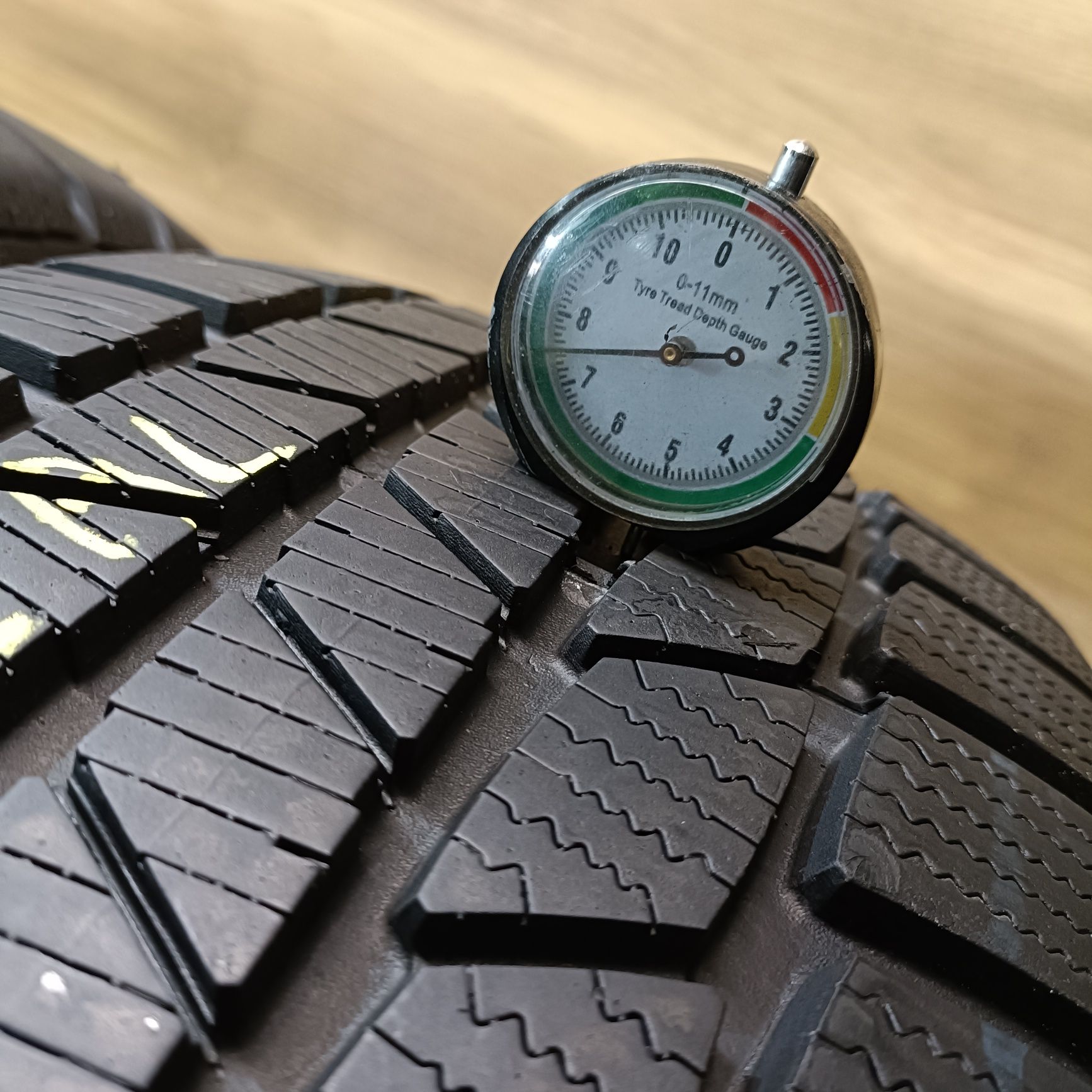235/55r18 Continental TS815 z 2019r 7.4mm jak nowe