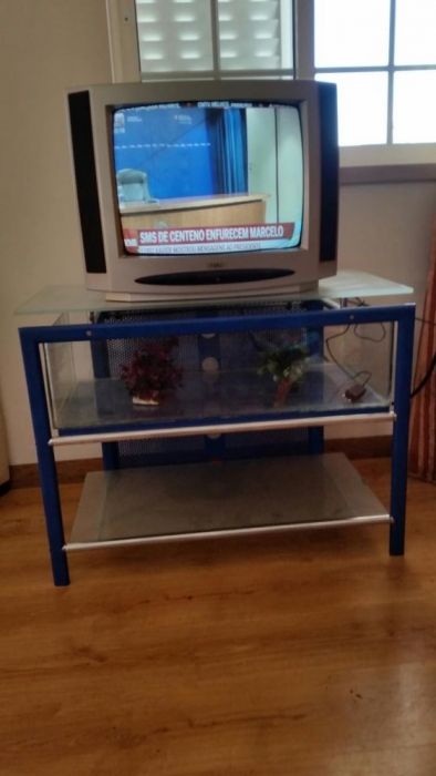 Mesa de vidro para tv com aquario