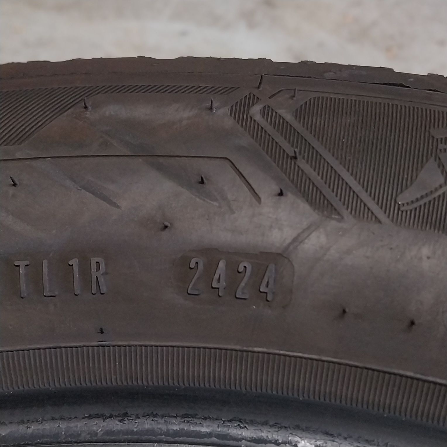 Opony Zimowe Goodyear Ultragrip 215/55R17 94H