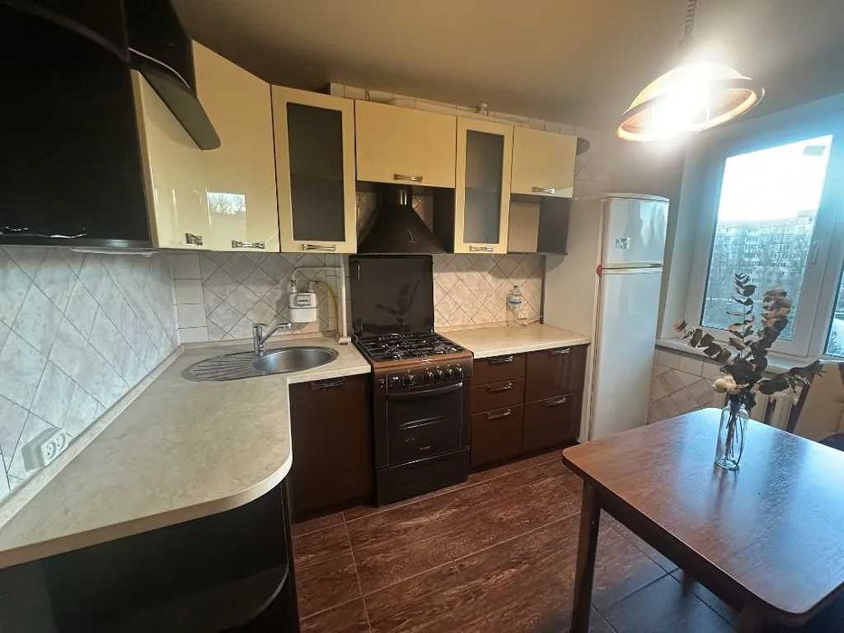 Продам 3к квартиру с ремонтом Левобережный Донецкое шоссе 108