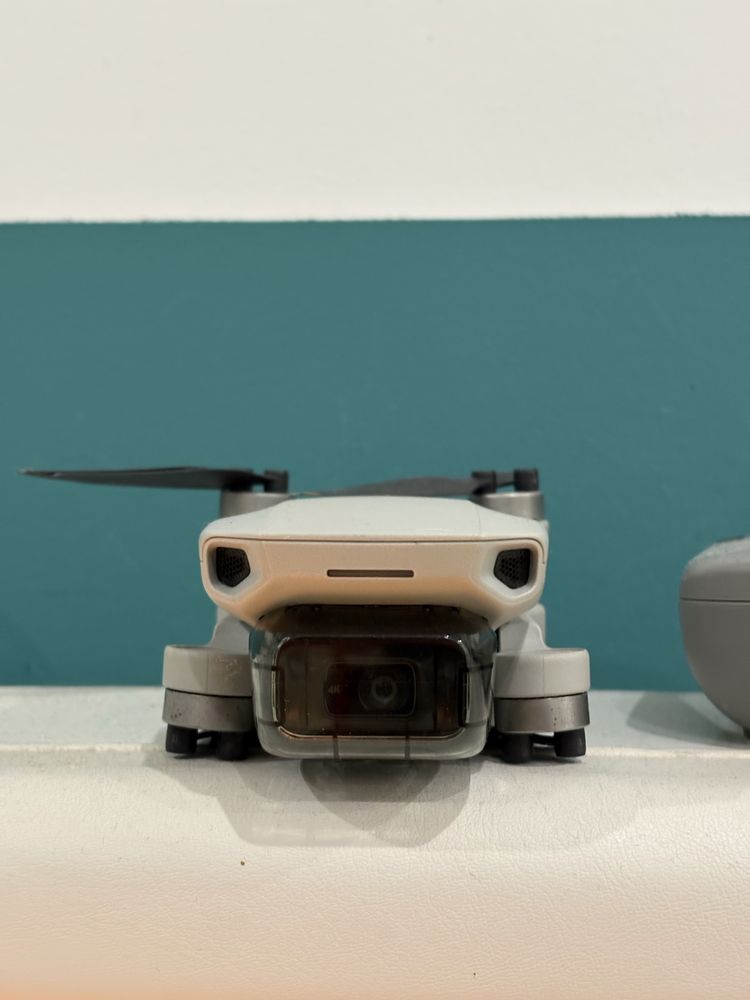 DJI Mavic Mini 2 – Drone em bom estado (comando avariado)