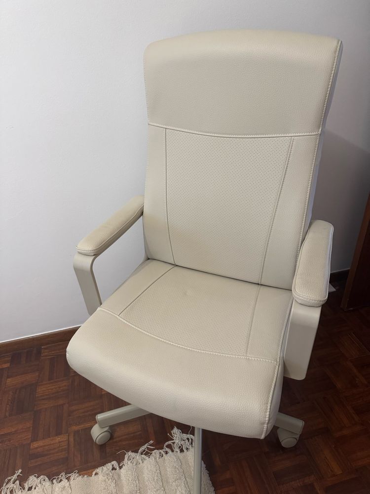 Cadeira de escritorio