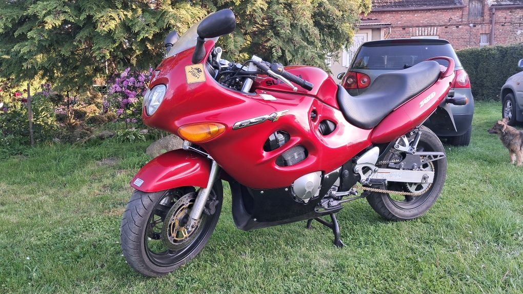 Suzuki GSX 750 F