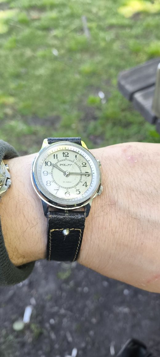 Stary zegarek mechaniczny Poljot budzik ,signal. Vintage .