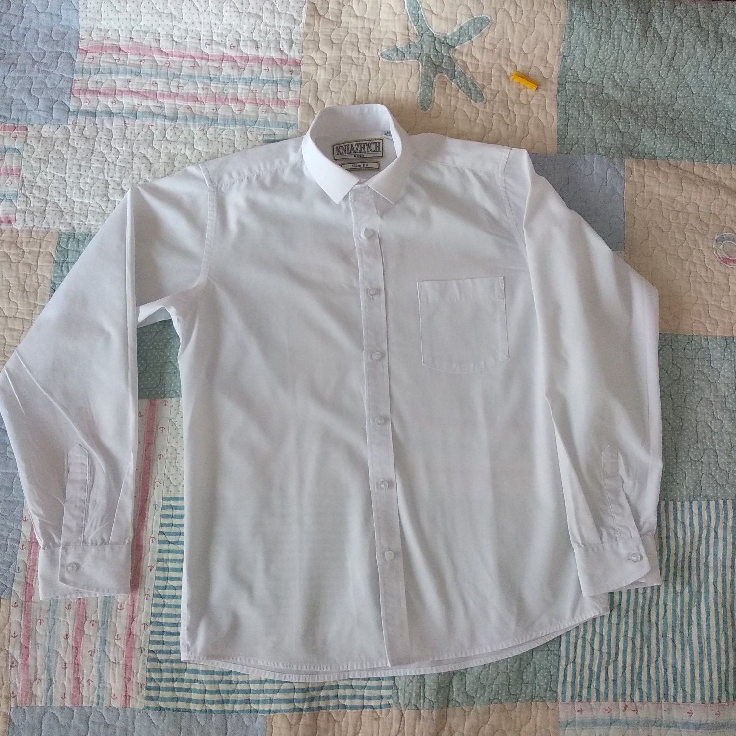 Базовая школьная рубашка 146-152 KNIAZHYCH