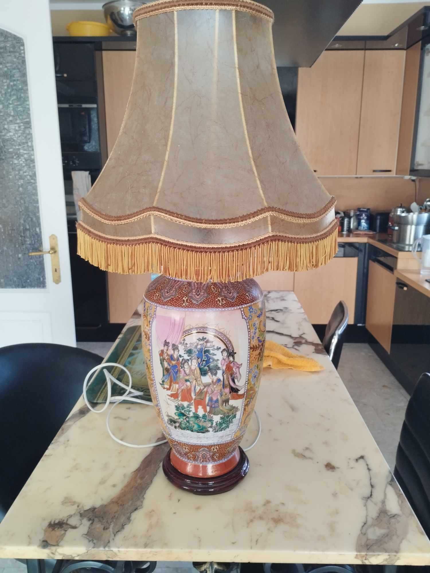 orientalna piękna lampa